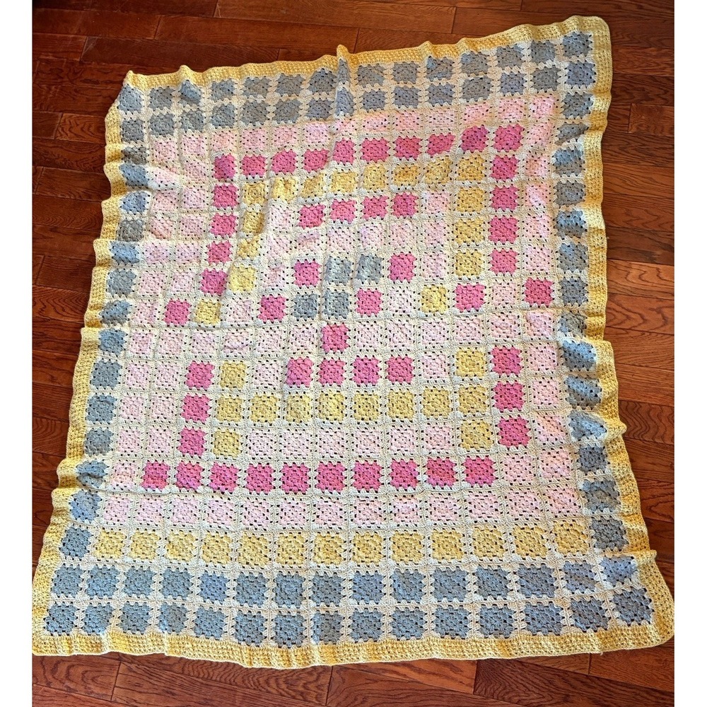 Large Vintage Handmade Pastels & White Crochet Afghan Granny Squares 55" X‎ 65"